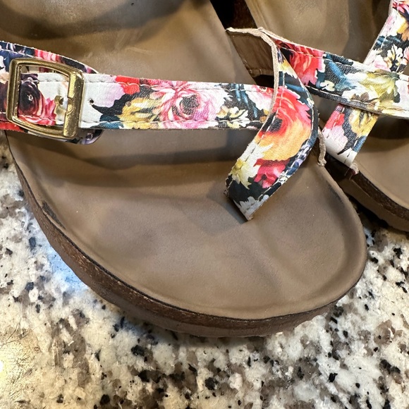 Madden Girl Floral Sandals - Picture 7 of 11